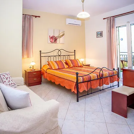 Trapezaki Garden Villas Mousata Exterior photo