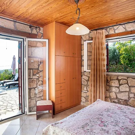 Trapezaki Garden Villas Mousata Exterior photo