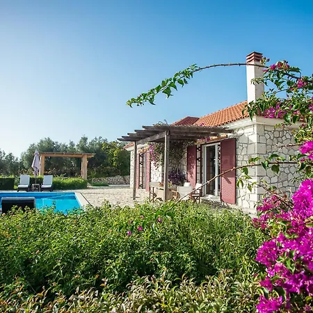 Trapezaki Garden Villas Mousata Exterior photo